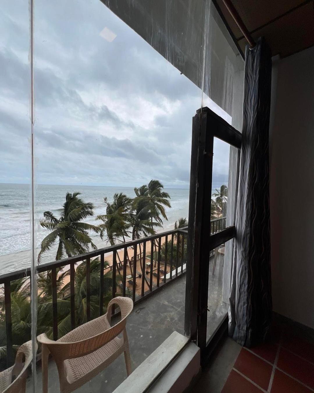 Lavanga Beach Hikkaduwa Esterno foto