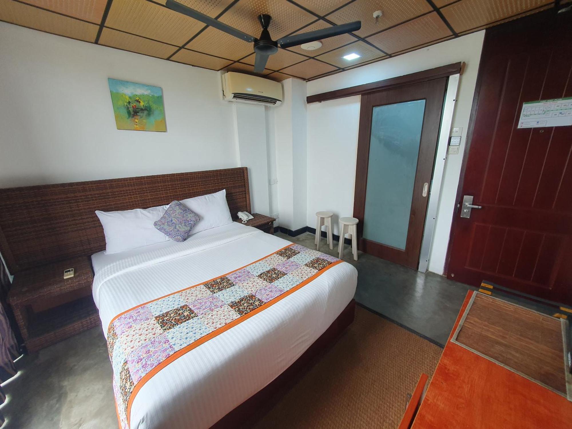 Lavanga Beach Hikkaduwa Esterno foto
